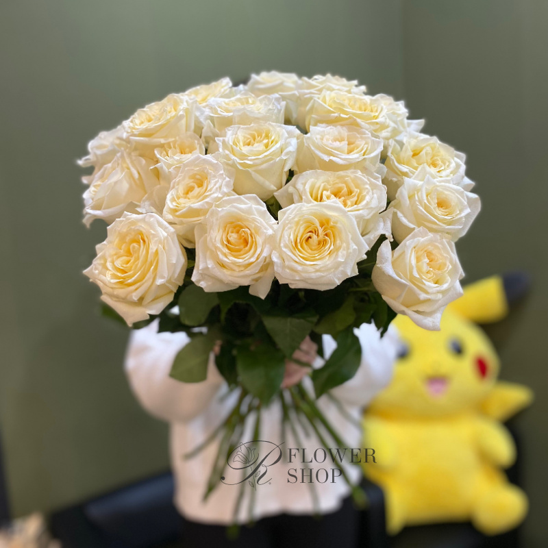 Монобукет из белых роз «Первый снег»