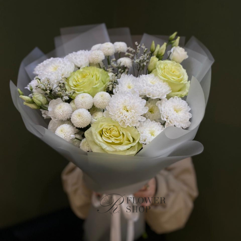 Букет с белой розой «Белая ночь»