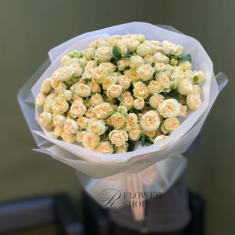 Букет кремовых роз «Итальянский стиль»