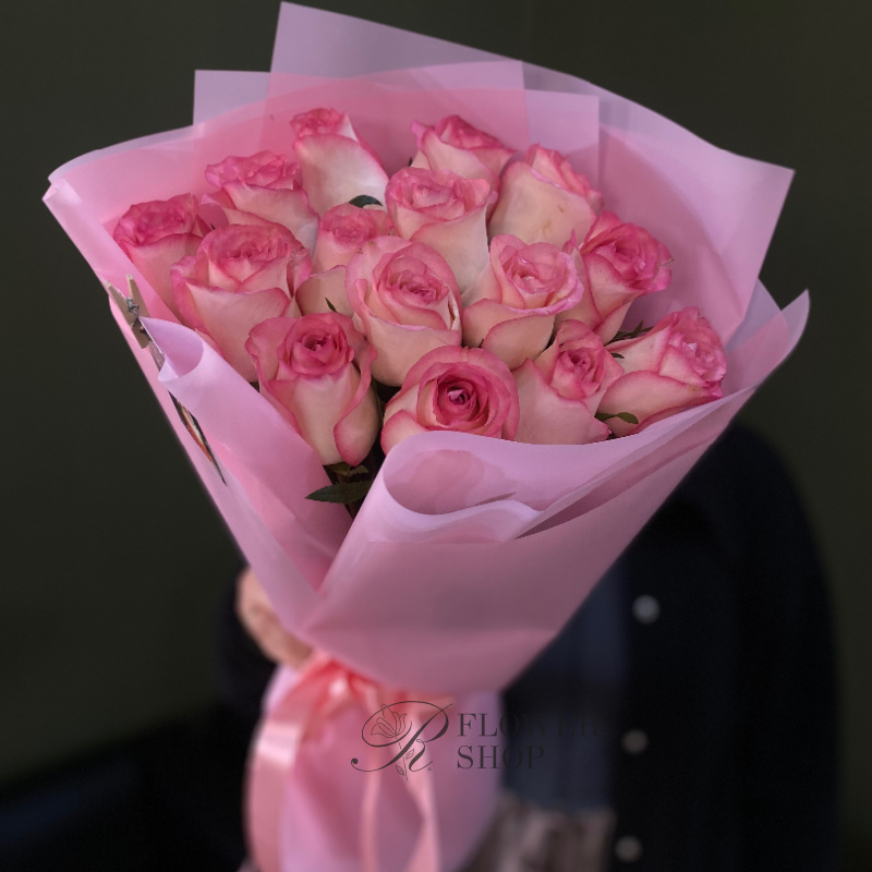 Букет из розовых роз «Чувства»