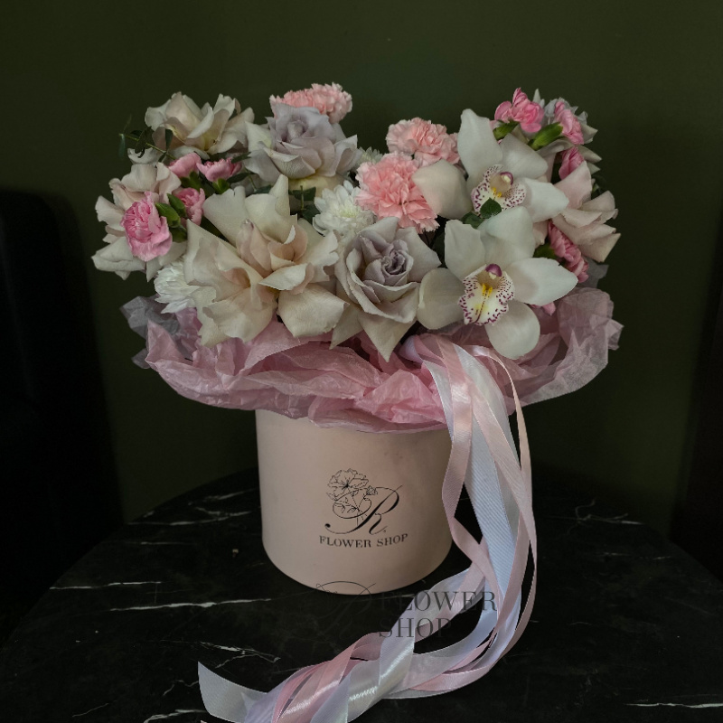 Цветы в коробке «Королева»